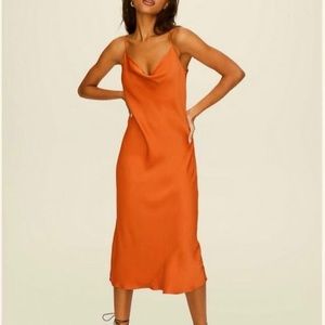Aritzia - Wilfred - Only Slip Orange - XL